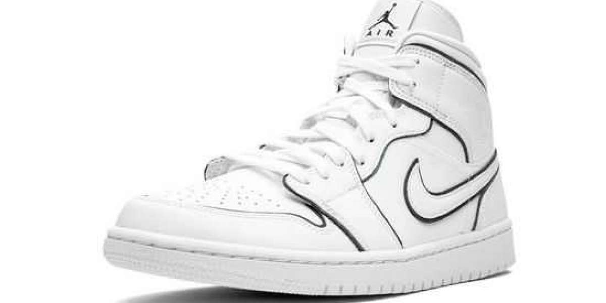 Jordan 1 Shoes top off the look