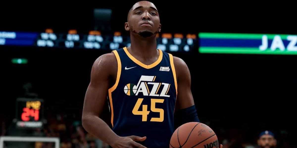 There's a wide selection of dunks that you can pick from on NBA 2K22