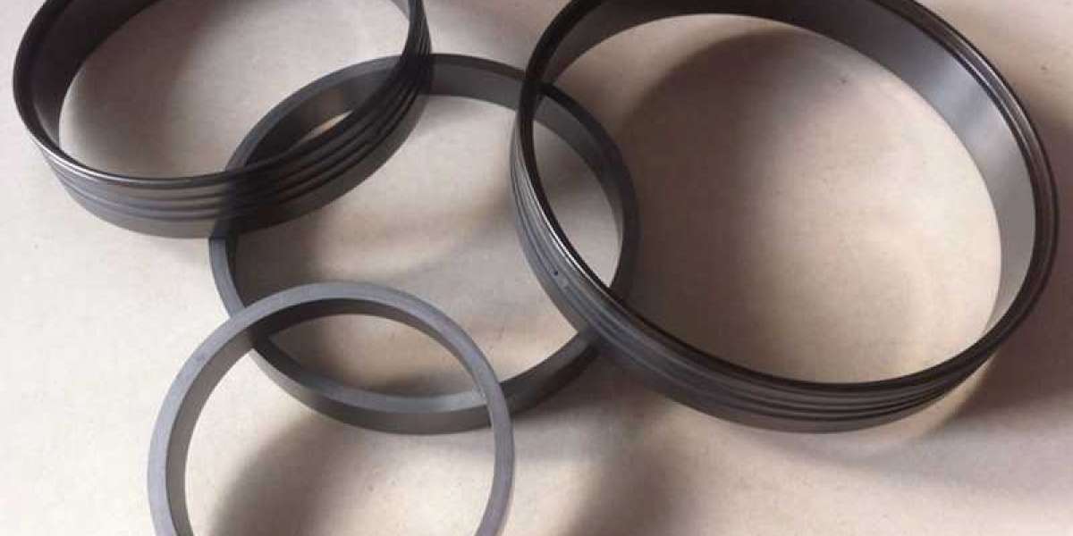 The graphite ring has good self-lubrication